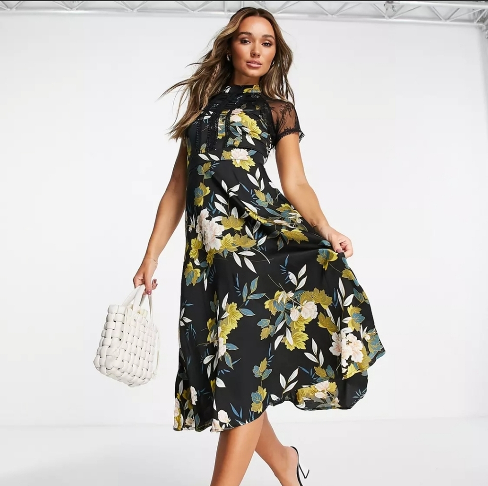 Liquorish | NWT Floral & Lace Midi Dress Black Size 4